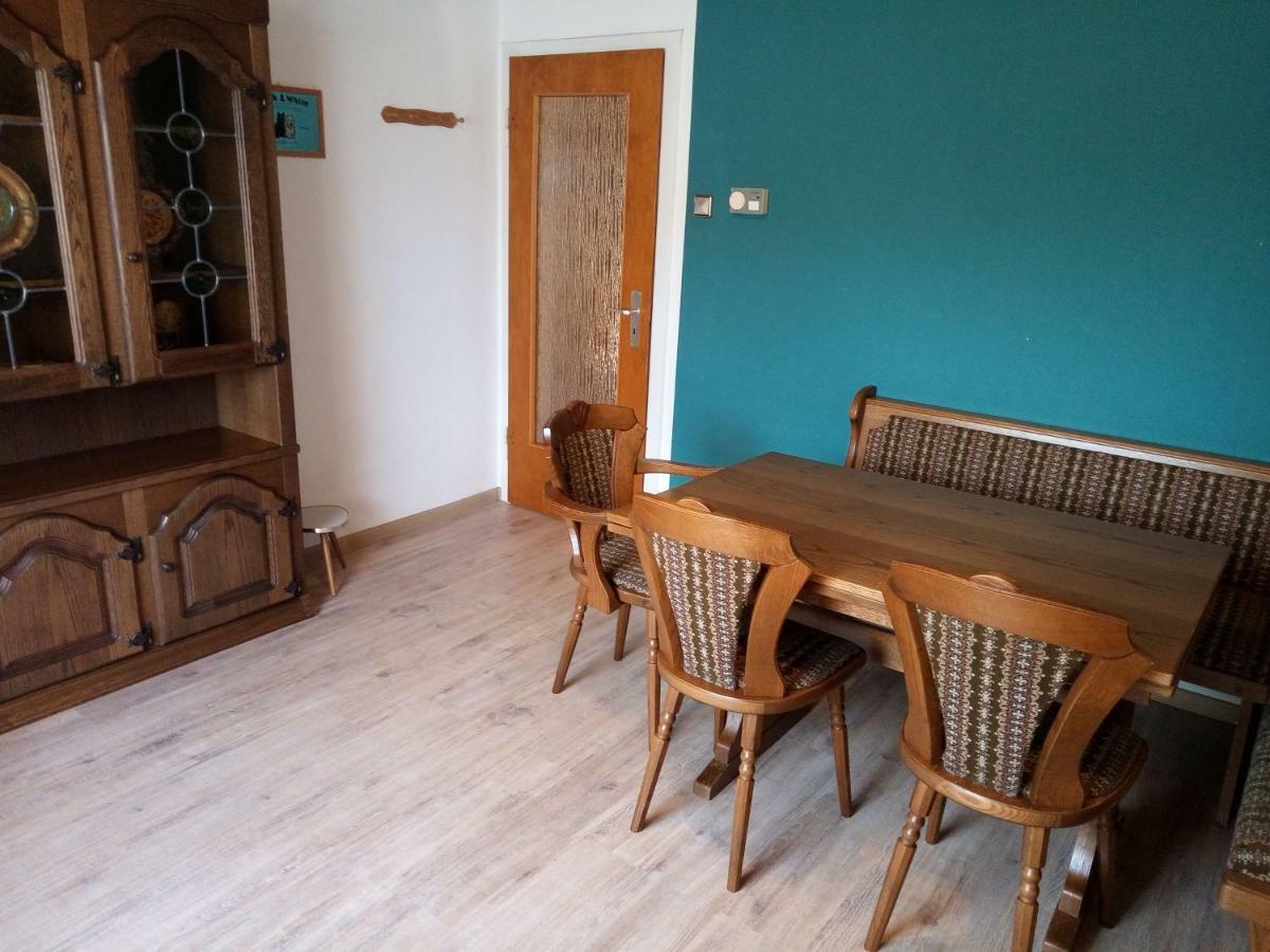Villa Haus Stefanie à Niederburg Extérieur photo